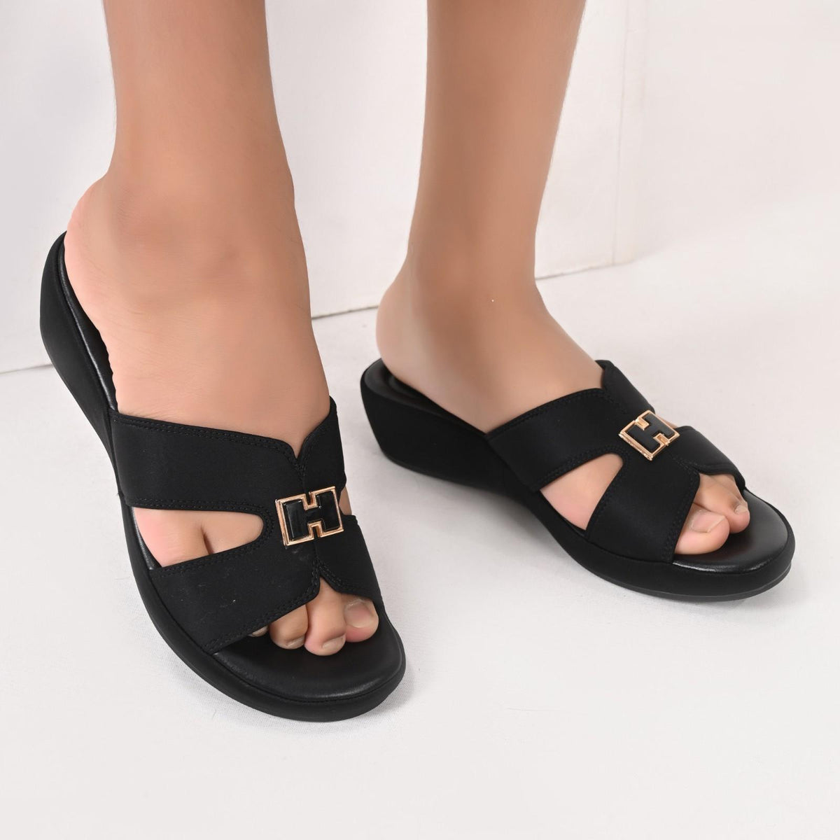 Naira Flats