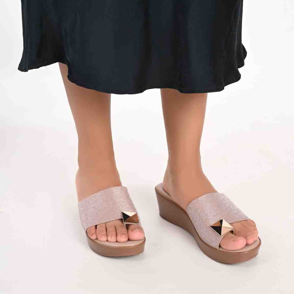 Roseglow Wedges