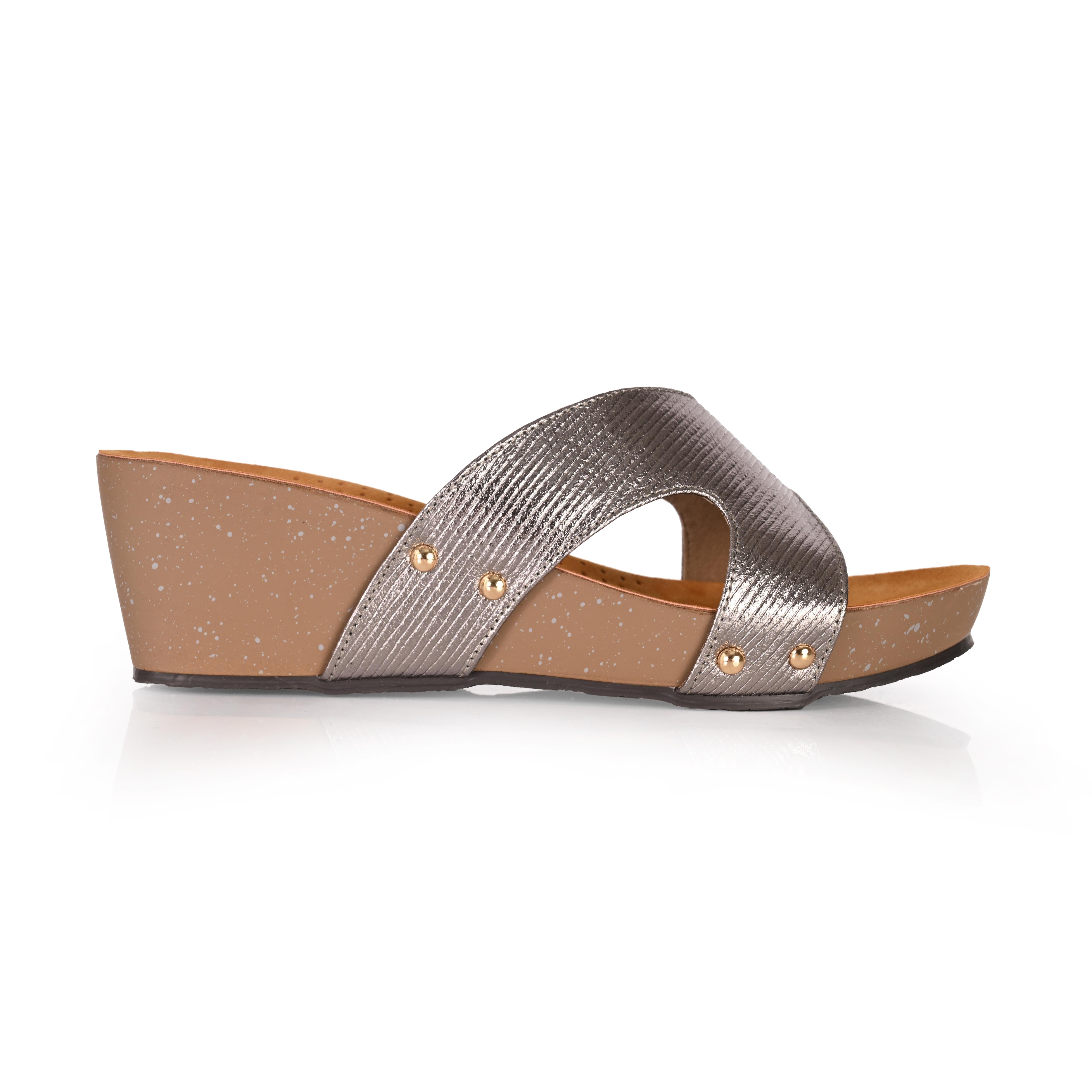 Tarini Wedges