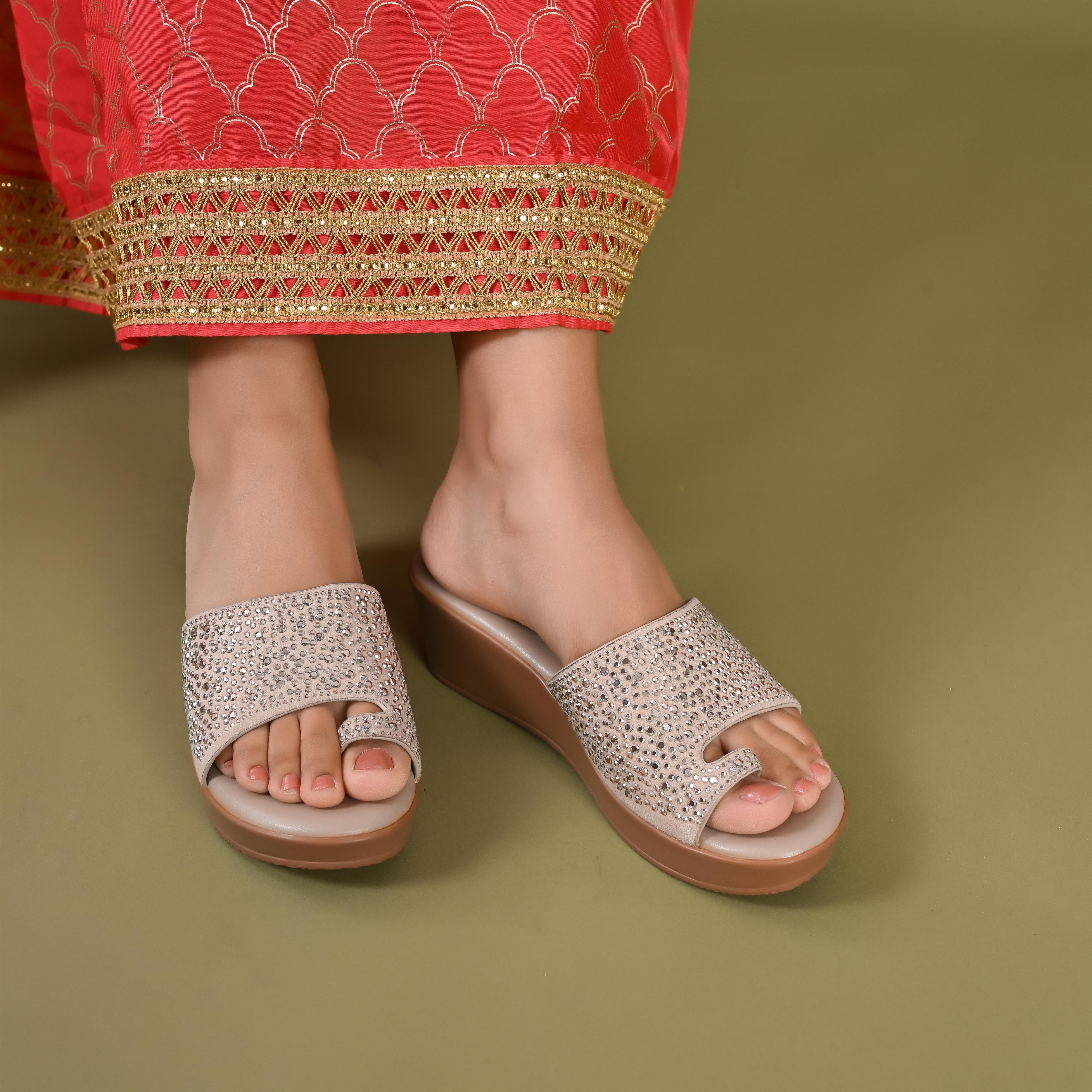 Kavya Wedges