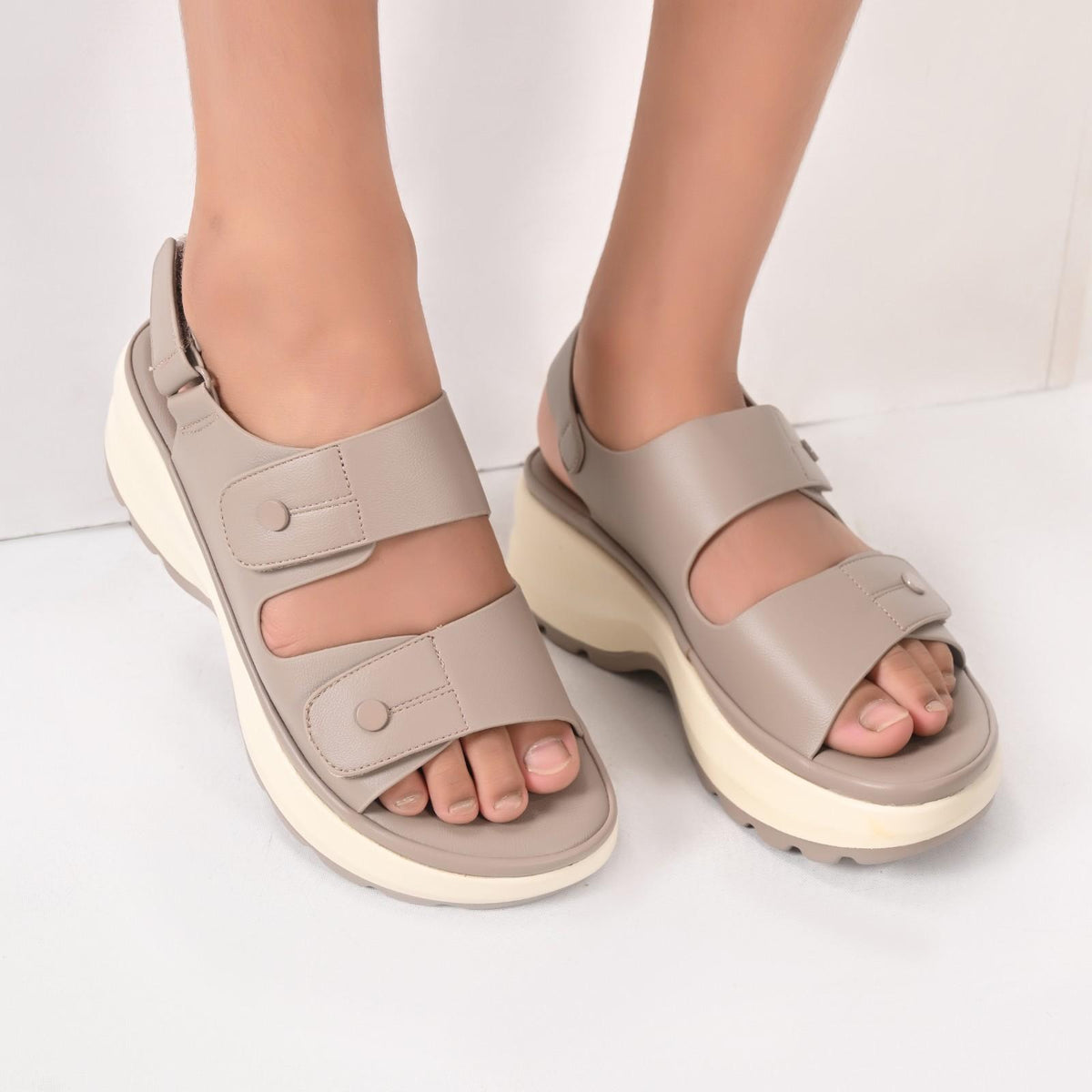 Aven Sandals