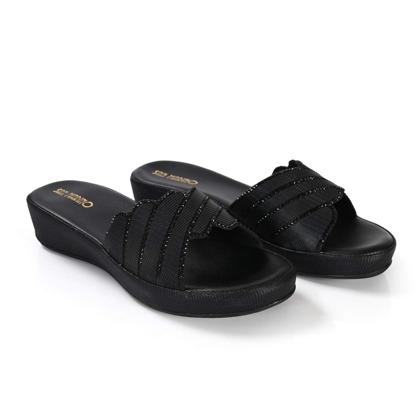 Raina Flats