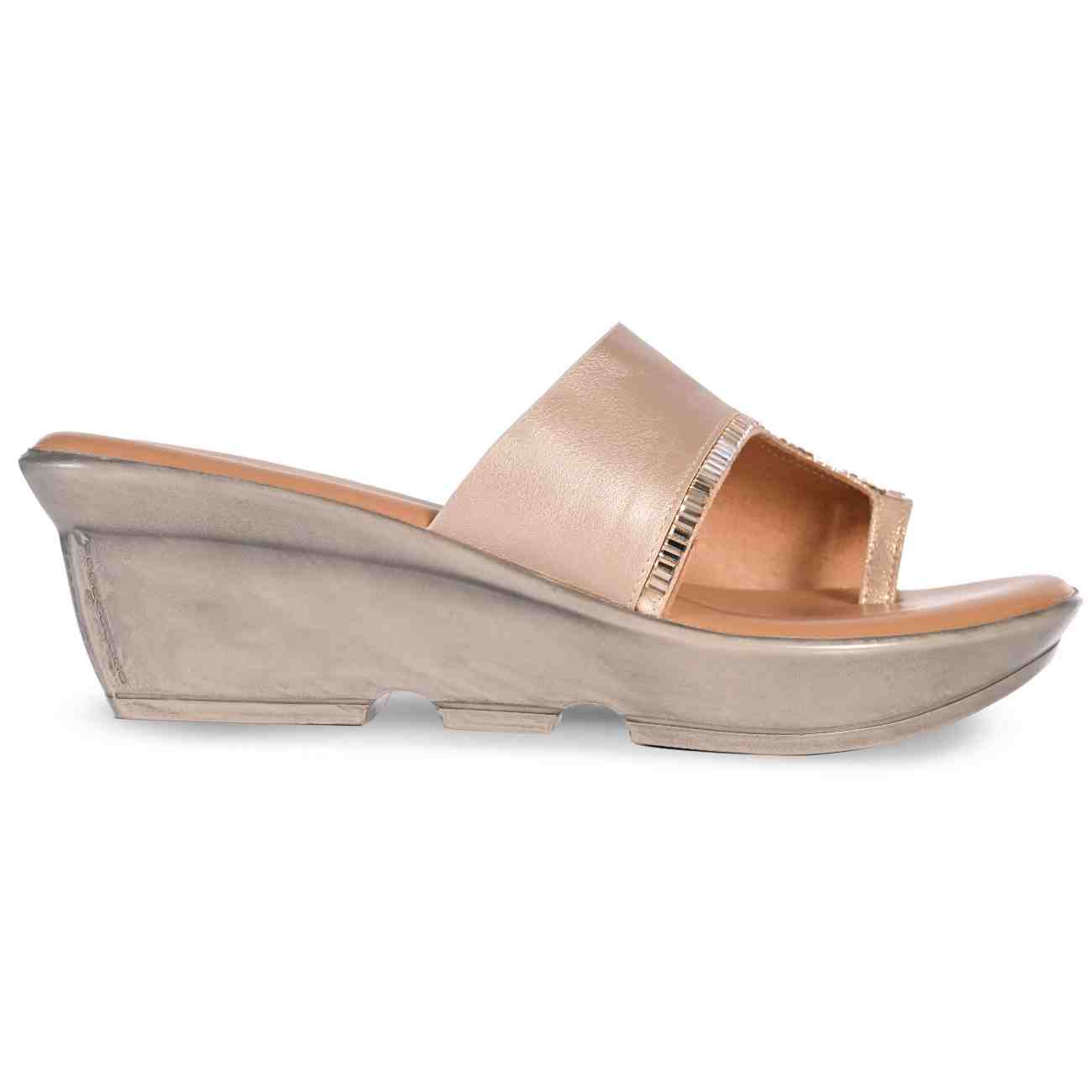 Elara Wedges