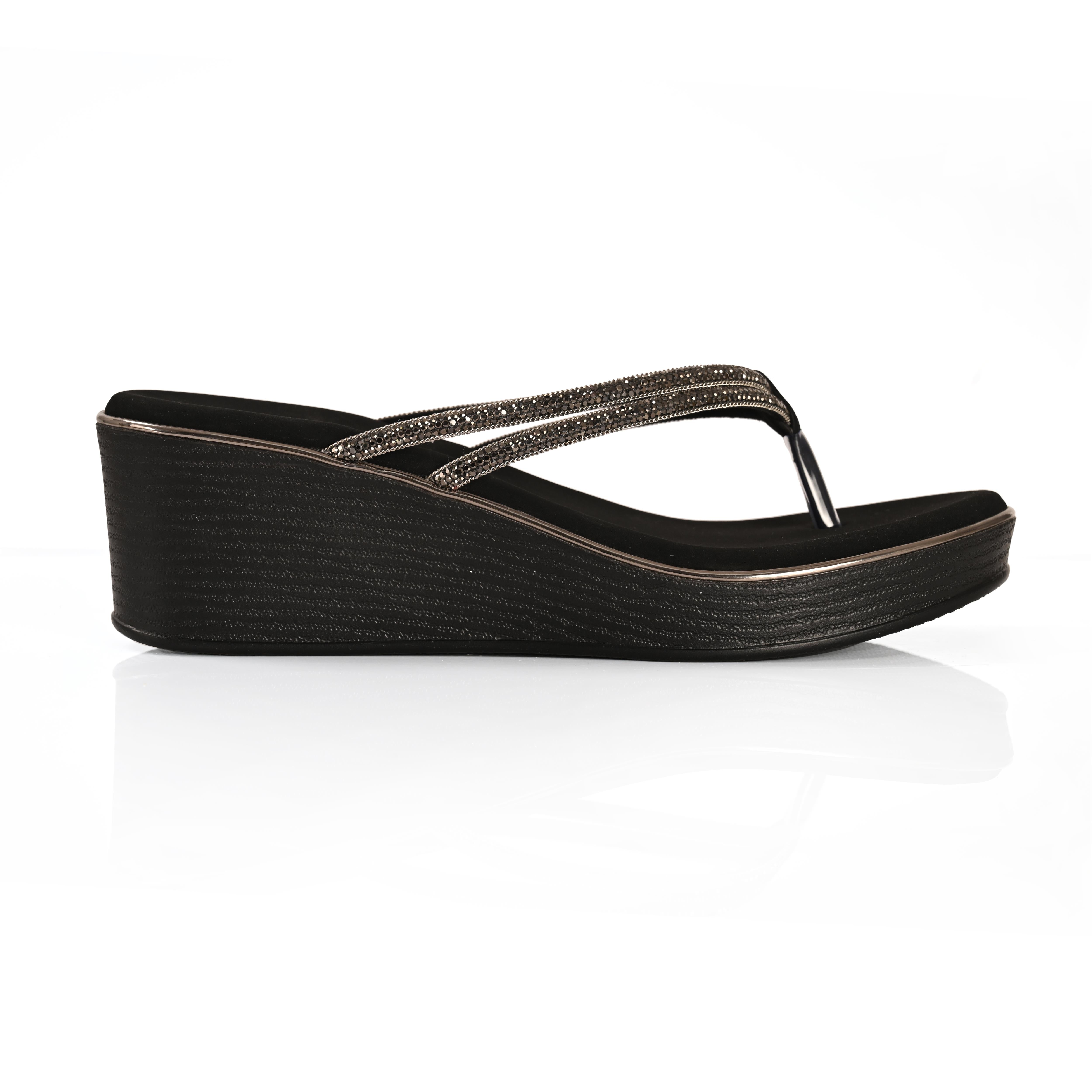 Saaya Wedges