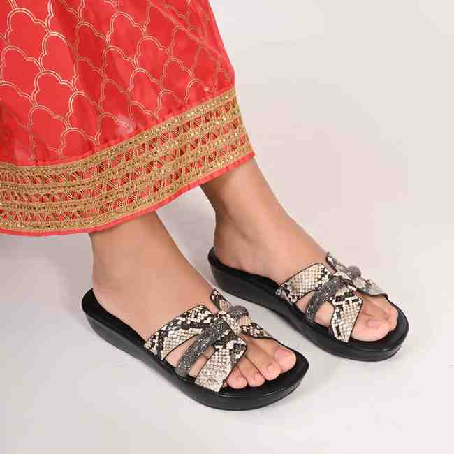 Ziva Flats